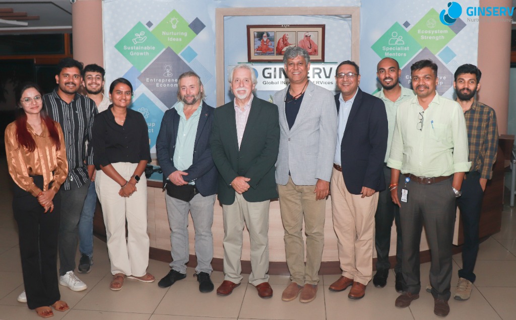Group Photo with GINSERV Team